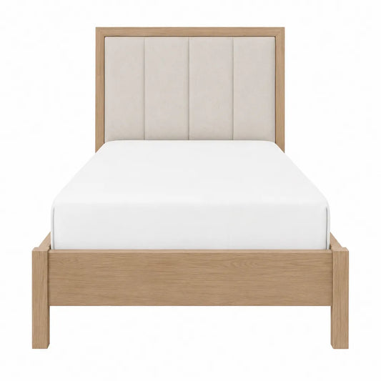 Cama individual de madera y tapizado en beige
